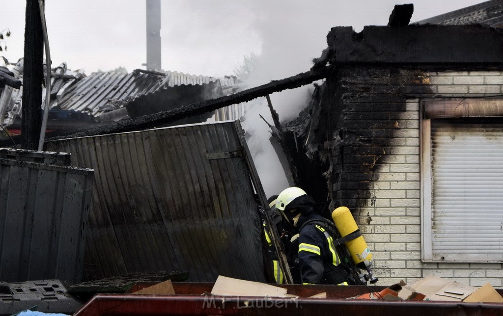 Feuer 4 Bergisch Gladbach Gronau Am Kuhlerbusch P274.JPG - Miklos Laubert